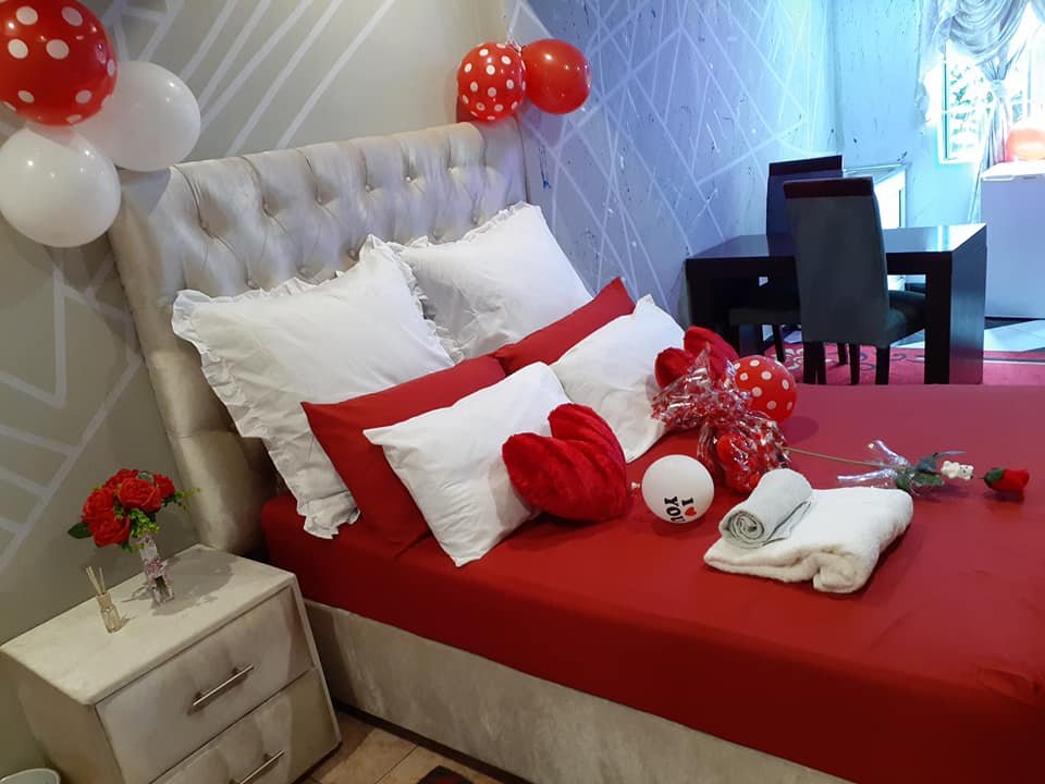 Day Rest & Hourly Rooms Dinaleding